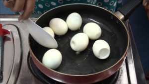 fry-eggs-Boiled Egg Masala Curry - Making
